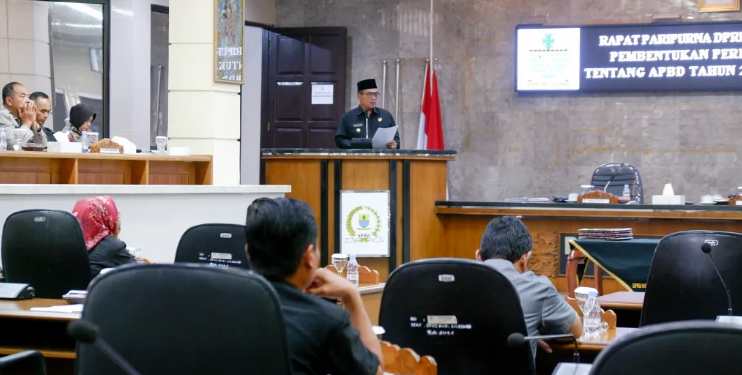Azis Tegur SKPD Tidak Hadir Rapat Paripurna
