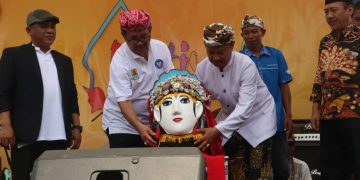 Kesenian Burok Asli Budaya Gebang