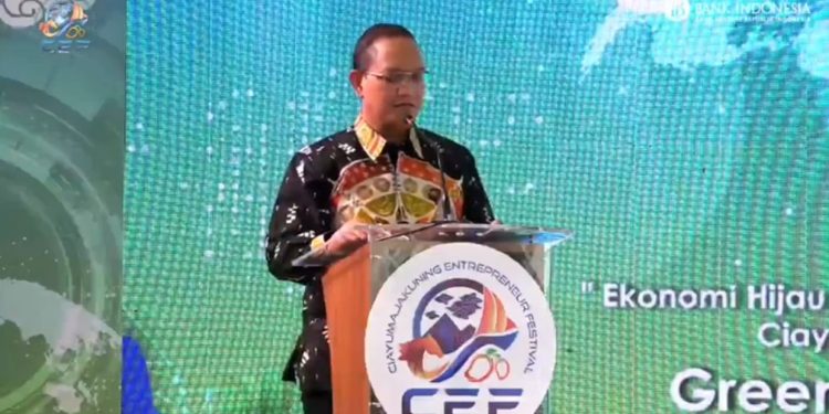 Dorong Gerakan Ekonomi Hijau, BI Cirebon Kenalkan Program Tukar Botol Plastik dengan Saldo E-Walet