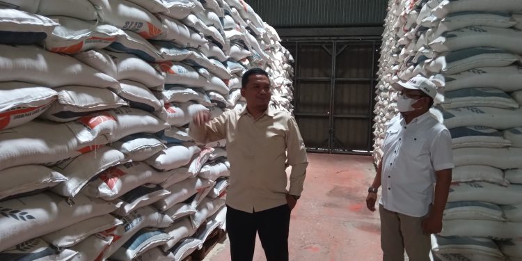 Miliki Stok Berlimpah, Bulog Cirebon Kirim Beras ke Luar Pulau 40 Ribu Ton