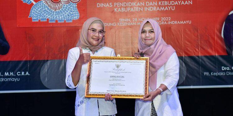 Bupati Nina Ajak Warga Melestarikan dan Mengembangkan Kebudayaan Asli Indramayu