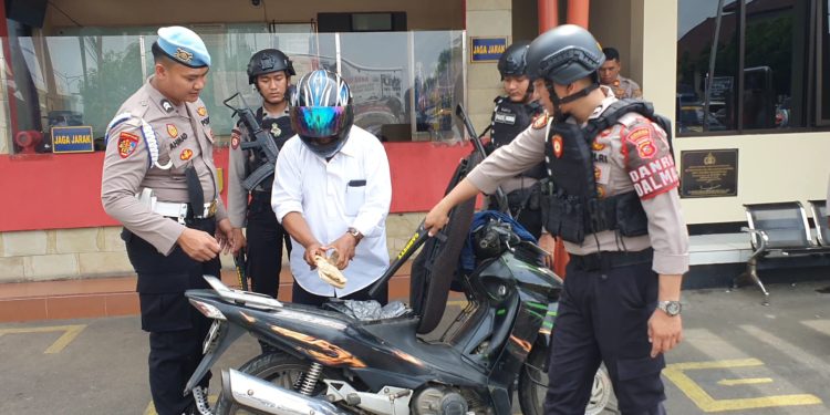 Pasca Peristiwa Bom Bunuh Diri di Mapolsek Astana Anyar, Pengamanan di Polres Majalengka Diperketat