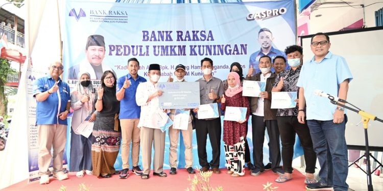 90 Pelaku UMKM Dapat Kadedeuh dari BPR Raksa