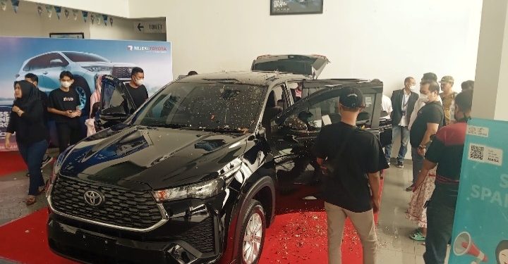 Beli Kredit Innova Zenix di Rejeki Toyota, Bunga Mulai 2,17 Persen dan Dapat Cashback Rp1,7 Jutaan