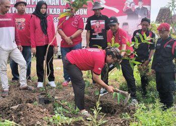Dekatkan ke Masyarakat, PDI Perjuangan Kabupaten Cirebon Adakan Giat Kerja Bakti