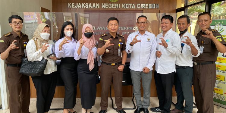 Komisi Informasi Kota Cirebon Visitasi ke Kejari Kota Cirebon
