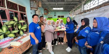 Demokrat Kota Cirebon Salurkan PMT dan Peralatan Posyandu