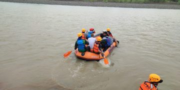 Tim Gabungan Sisir Sungai Cisanggarung Cari Korban yang Diduga Hanyut