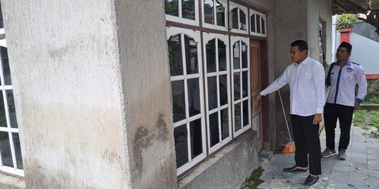 Pria Penjual Kerupuk Kemplang Palembang di Cirebon Dibekuk Tim Densus 88 Anti Teror