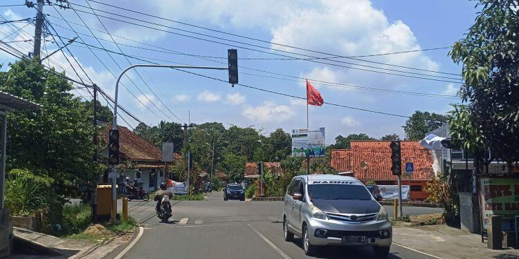 Banyak Lampu Merah Tidak Berfungsi, Dishub Kuningan Seperti Tutup Mata
