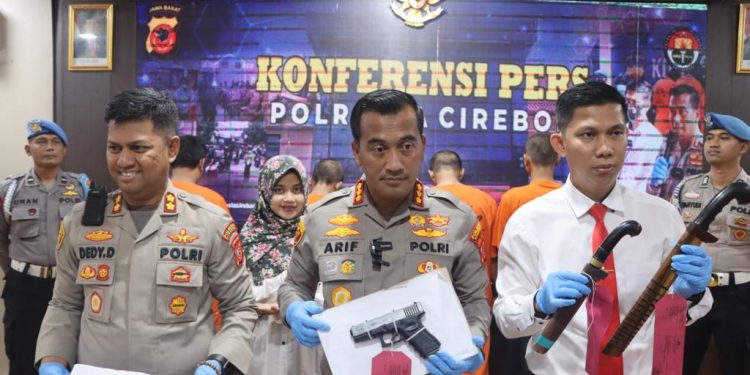 Komplotan Perampok Spesialis Minimarket Dibekuk Polisi