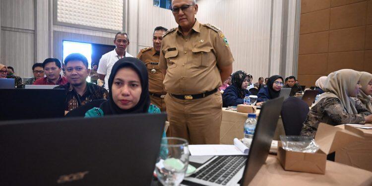 Ratusan Operator Desa Dilatih Sipades dan Siskeudes