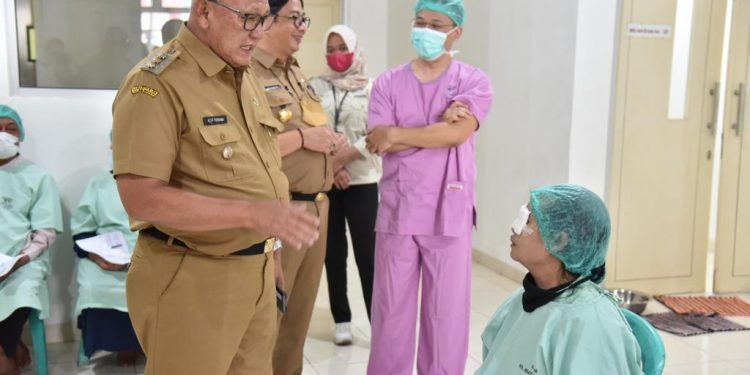10 Orang Gagal Ikut Program Operasi Katarak Gratis