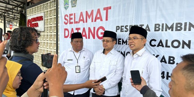 Berharap Jokowi Lepas Jamaah Haji Perdana di BIJB Kertajati