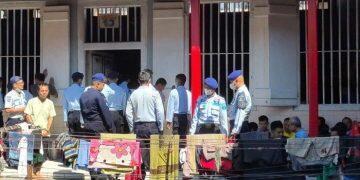 Cegah Barang Berbahaya Masuk, Lapas Majalengka Gelar Razia Kamar Napi