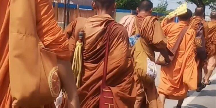 Hari Ini, Bhante Thudong Singgah di Kota Cirebon