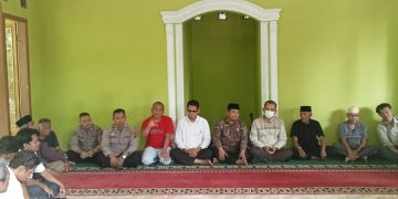 Kuwu Desa Tuk Karangsuwung Larang Keberangkatan Jamaah Haji Ilegal