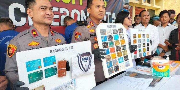 Komplotan Penipu Tukar ATM Dicokok Polres Ciko