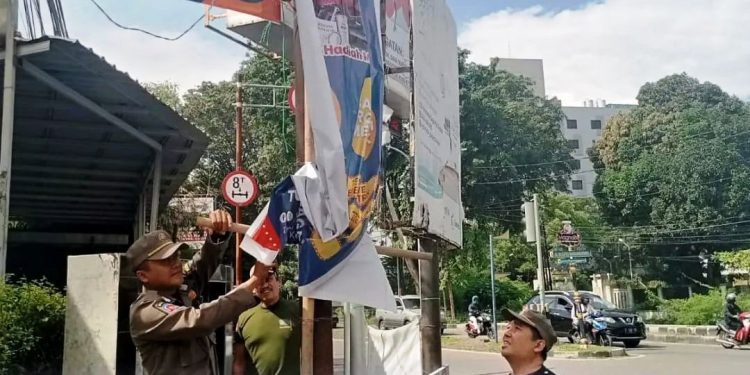 Satpol PP Imbau Partai Politik Tertib Pasang APS