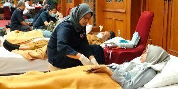 Jaga Ketersediaan Stok, Bentani Hotel dan PMI Kota Cirebon Gelar Donor Darah