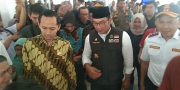 Kang Emil Resmikan Terminal Ciledug