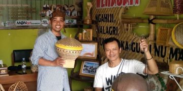 Rumah Bambu Weragati Hasilkan Pruduk yang Disukai Pasar