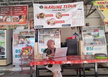 Eva Juniartika Handayani Kuliah Sambil Berbisnis