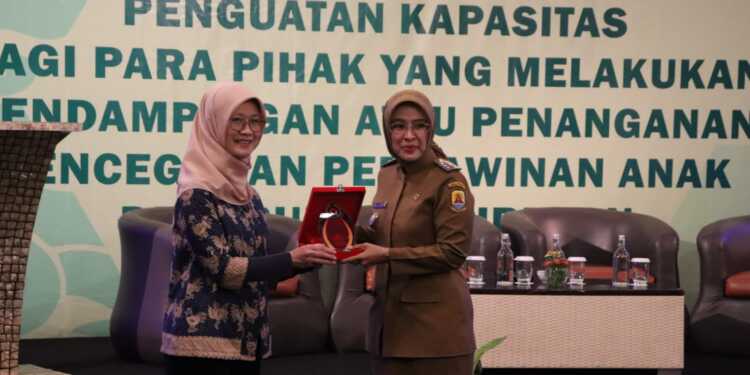 Pernikahan Anak di Cirebon Masih Cukup Tinggi