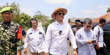 BAHER Realisasikan Pembukaan Jaringan Listrik di Desa Cikawung