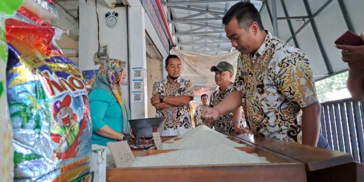 Belum Ditemukan Beras Plastik di Kabupaten Cirebon