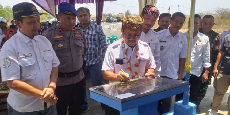 Bupati Imron Hidupkan Kembali Tempat Pelelangan Ikan Ender