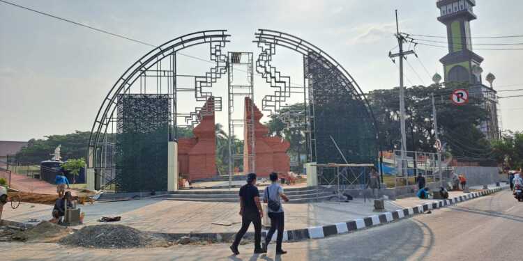Pembangunan Alun-alun Taman Pataraksa Melebihi Batas Waktu