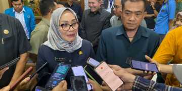 Eti Resmi Jabat Plt Walikota Cirebon