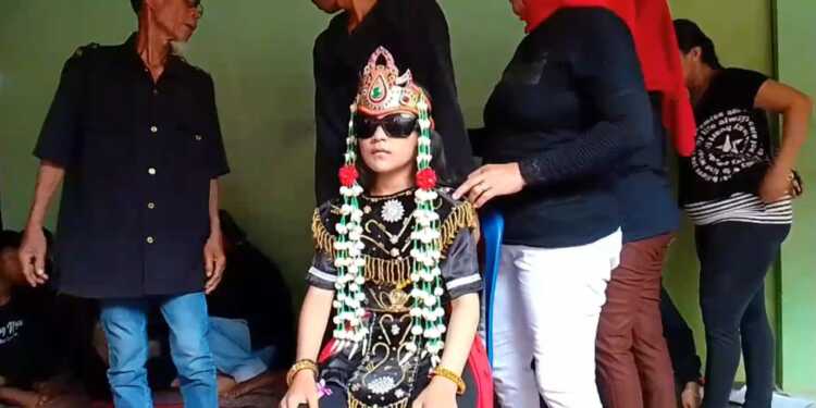 Kesenian Sintren Kampung Bulak Desa Panongan Nyaris Punah