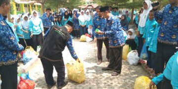 MTsN 9 Cirebon Menuju Madrasah Adiwiyata