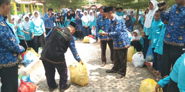 MTsN 9 Cirebon Menuju Madrasah Adiwiyata