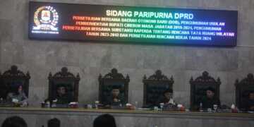 DPRD Gelar Paripurna Usulan Pemberhentian Bupati dan Wakil Bupati Cirebon
