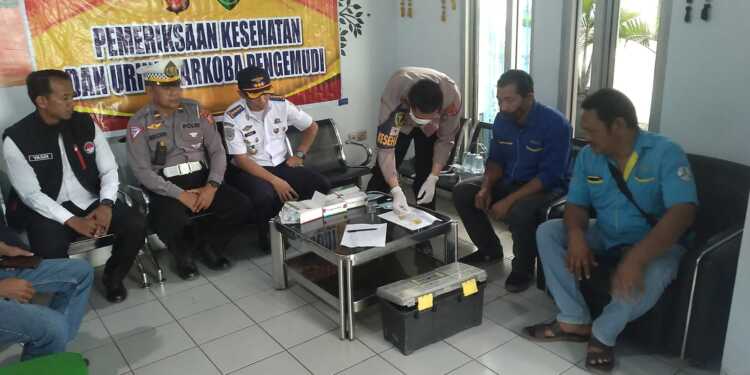 Jelang Nataru, Dishub dan Polresta Cirebon Sidak PO Bus