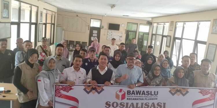 Panwascam Kecamatan Plumbon Torehkan Prestasi Selama Satu Tahun Bekerja