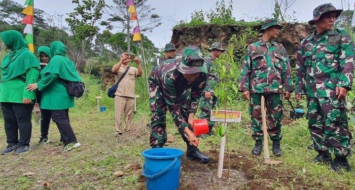 Kodim Majalengka Lakukan Penghijauan di Kawasan Objek Wisata Prabu Siliwangi