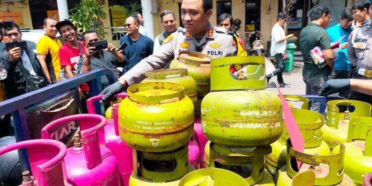 Polres Cirebon Kota Ungkap Kasus Gas Oplosan, 3 Pelaku Diamankan