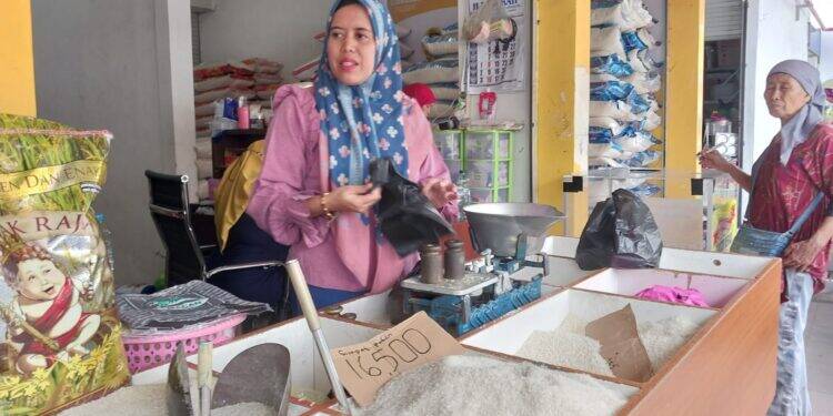 Harga Beras di Cirebon Mulai Stabil