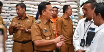 Jelang Puasa, Pj Bupati Majalengka Pastikan Stok Beras Aman