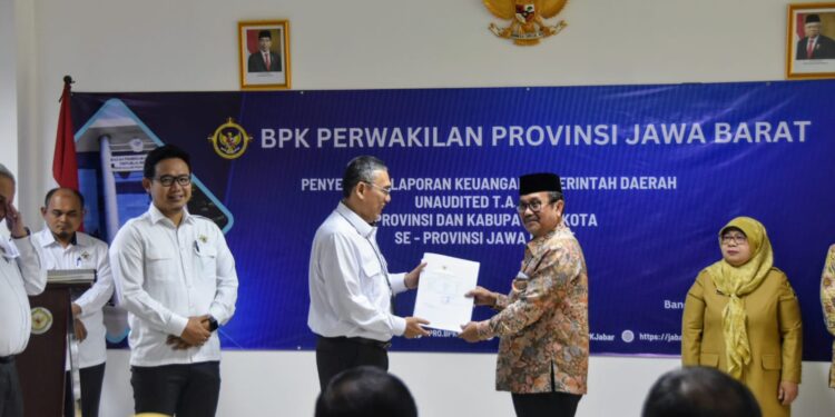 Laporan Keuangan Tahun 2023 Diserahkan ke BPK, Bupati Imron Berharap Kembali Raih WTP