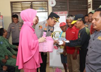 Ketua Bhayangkari Cabang Cirebon Kota, Berbagi Baksos dan Takjil