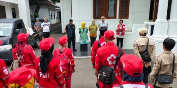 PMI Kota Cirebon Kirim Bantuan untuk Korban Banjir Kabupaten Cirebon