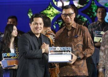Dirut PLN Raih Best CEO of Communications, PLN Jadi Best of The Best Communications 