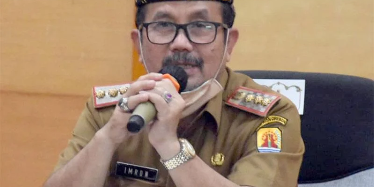 Bupati Imron Imbau Ritel Jual Beras SPHP