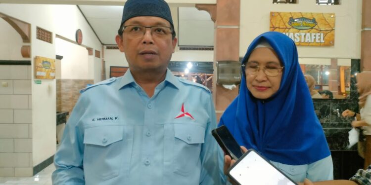 Ratnawati Dipinang Maju Pilbup Indramayu