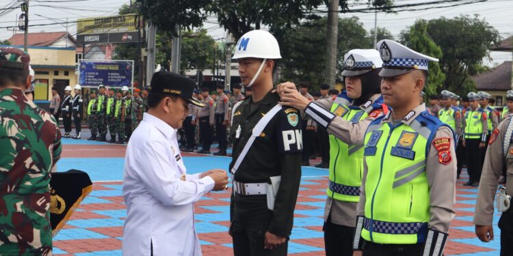 Ratusan Personel Polres Majalengka Diterjunkan untuk Mengamankan Arus Mudik Lebaran 